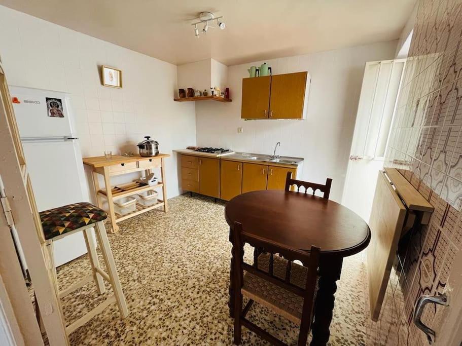 Casa Bejar, Tranquila Casa Con Chimenea, Patios, Junto A La Piscina Canete la Real Exterior foto